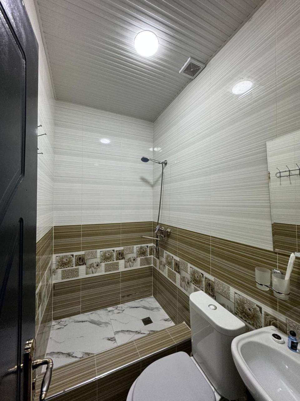 Rahat Inn Hotel Taszkent Zewnętrze zdjęcie